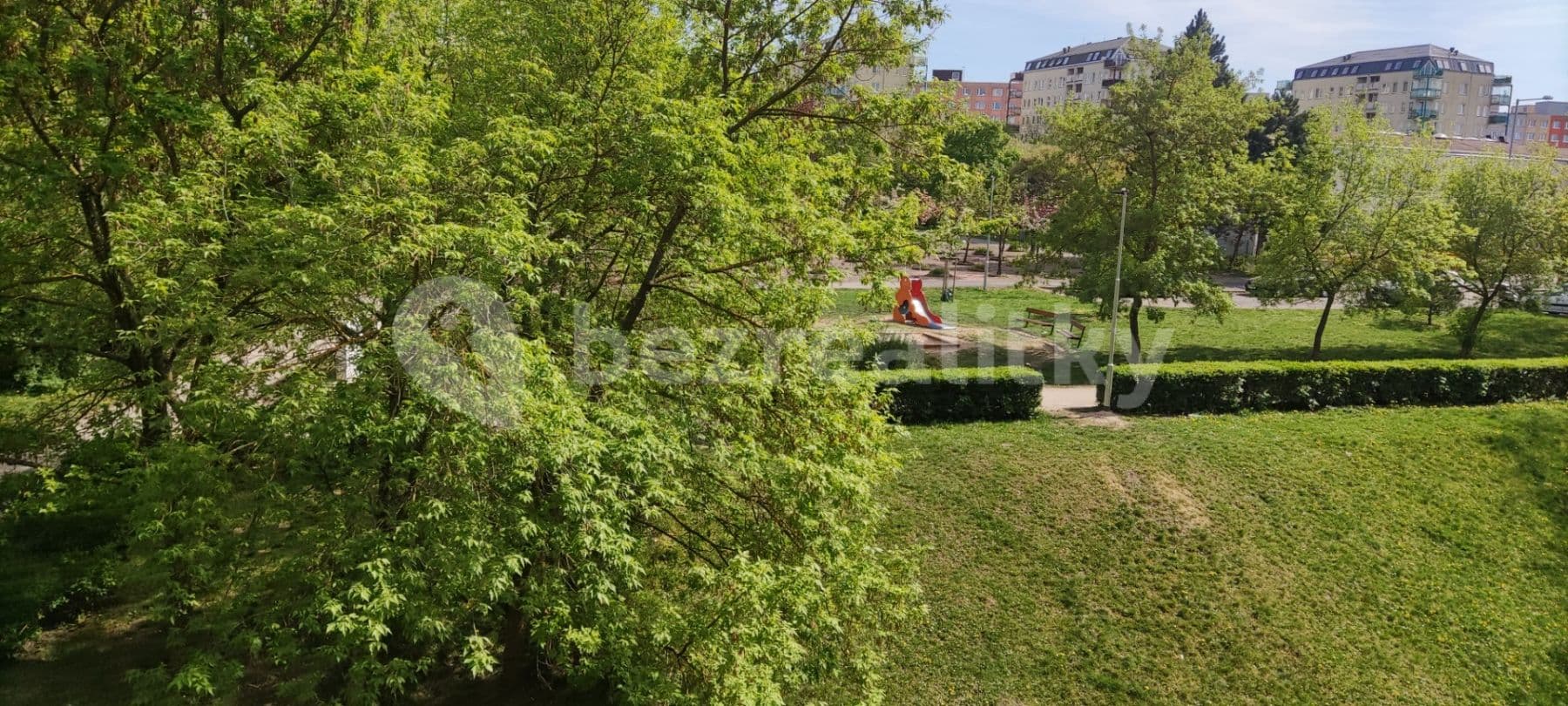 1 bedroom with open-plan kitchen flat to rent, 47 m², Generála Janouška, Prague, Prague 1 bedroom with open-plan kitchen flat to rent, 47 m², Generála Janouška, Prague, Prague