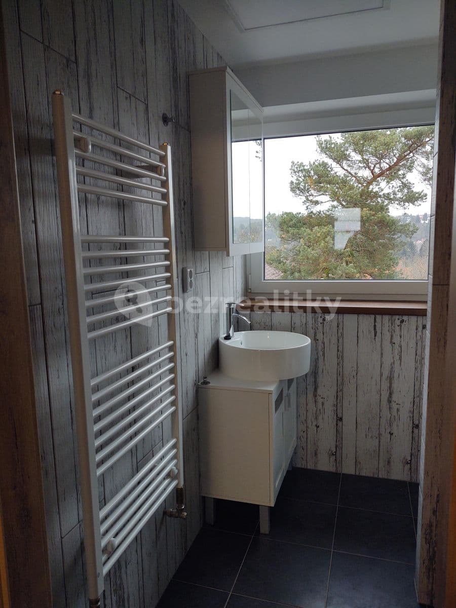 2 bedroom with open-plan kitchen flat to rent, 90 m², Komenského, Řevnice, Středočeský Region 2 bedroom with open-plan kitchen flat to rent, 90 m², Komenského, Řevnice, Středočeský Region