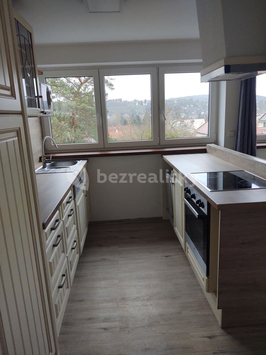 2 bedroom with open-plan kitchen flat to rent, 90 m², Komenského, Řevnice, Středočeský Region 2 bedroom with open-plan kitchen flat to rent, 90 m², Komenského, Řevnice, Středočeský Region