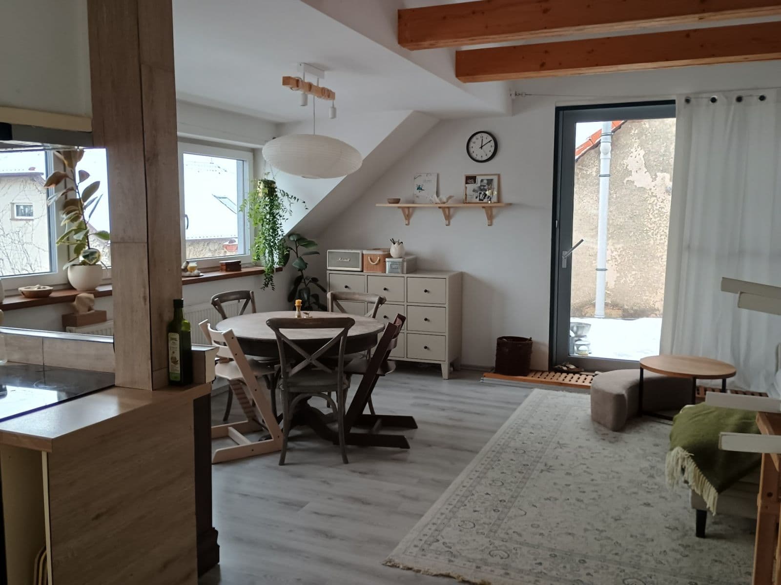 2 bedroom with open-plan kitchen flat to rent, 90 m², Komenského, Řevnice, Středočeský Region 2 bedroom with open-plan kitchen flat to rent, 90 m², Komenského, Řevnice, Středočeský Region