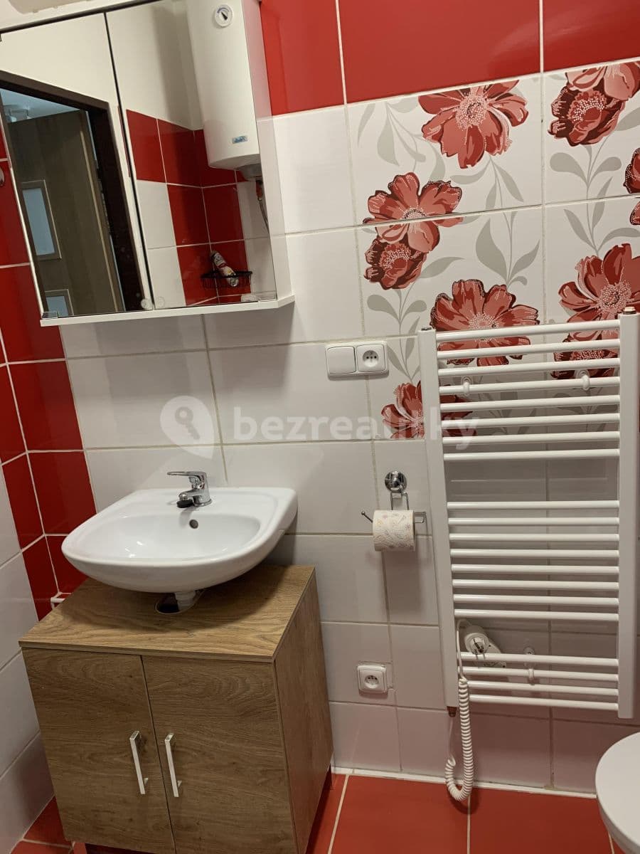 1 bedroom flat to rent, 45 m², Pod Rozhlednou, Jihlava, Vysočina Region 1 bedroom flat to rent, 45 m², Pod Rozhlednou, Jihlava, Vysočina Region