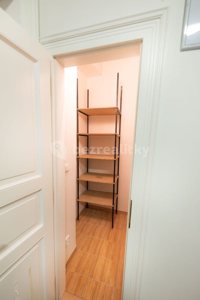 2 bedroom with open-plan kitchen flat to rent, 85 m², Bělehradská, Prague, Prague 2 bedroom with open-plan kitchen flat to rent, 85 m², Bělehradská, Prague, Prague