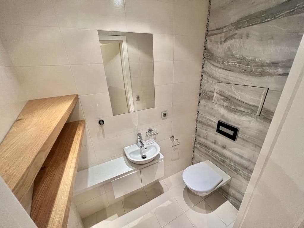 2 bedroom with open-plan kitchen flat to rent, 80 m², Baarova, Prague, Prague 2 bedroom with open-plan kitchen flat to rent, 80 m², Baarova, Prague, Prague