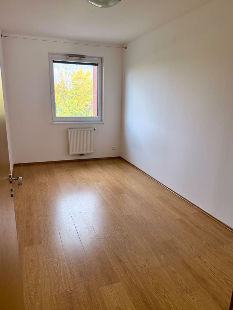 2 bedroom with open-plan kitchen flat to rent, 92 m², Kytlická, Prague, Prague 2 bedroom with open-plan kitchen flat to rent, 92 m², Kytlická, Prague, Prague