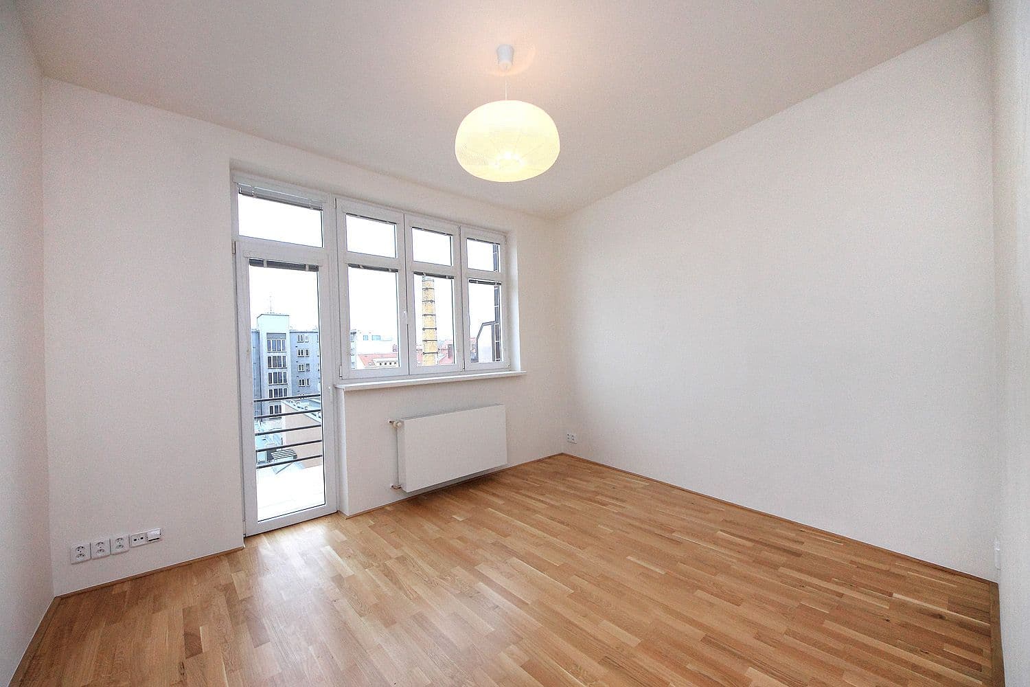 1 bedroom with open-plan kitchen flat to rent, 53 m², Přístavní, Prague, Prague 1 bedroom with open-plan kitchen flat to rent, 53 m², Přístavní, Prague, Prague
