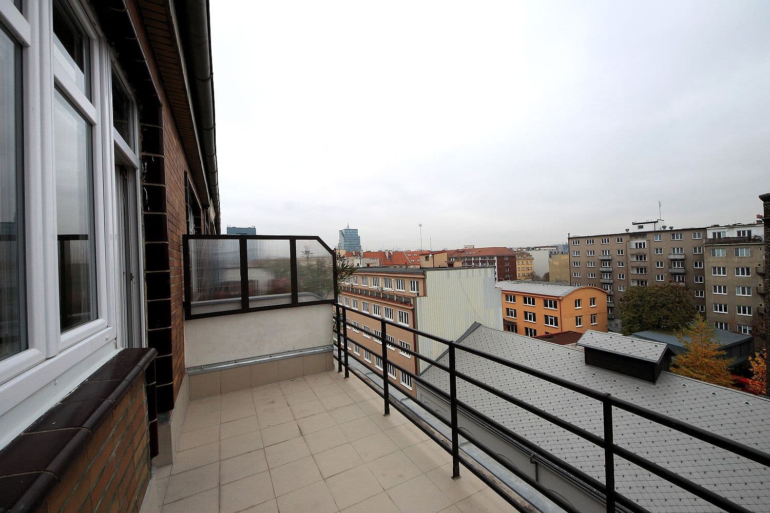 1 bedroom with open-plan kitchen flat to rent, 53 m², Přístavní, Prague, Prague 1 bedroom with open-plan kitchen flat to rent, 53 m², Přístavní, Prague, Prague