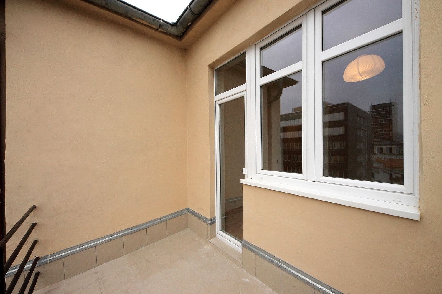 1 bedroom with open-plan kitchen flat to rent, 53 m², Přístavní, Prague, Prague 1 bedroom with open-plan kitchen flat to rent, 53 m², Přístavní, Prague, Prague