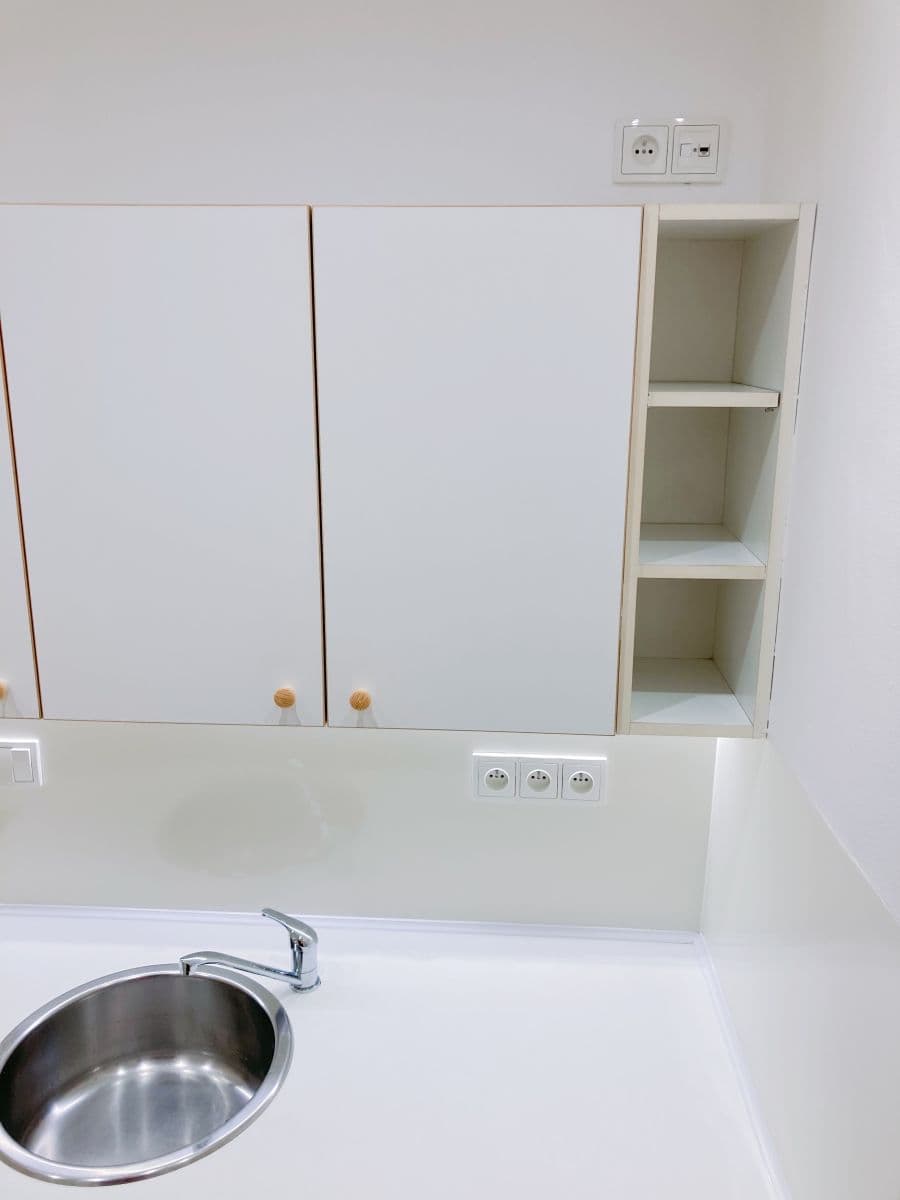 Studio flat to rent, 27 m², Na Vrstvách, Prague, Prague Studio flat to rent, 27 m², Na Vrstvách, Prague, Prague