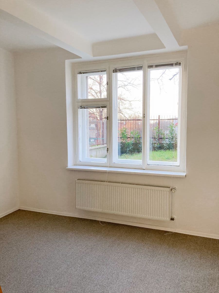 Studio flat to rent, 27 m², Na Vrstvách, Prague, Prague Studio flat to rent, 27 m², Na Vrstvách, Prague, Prague