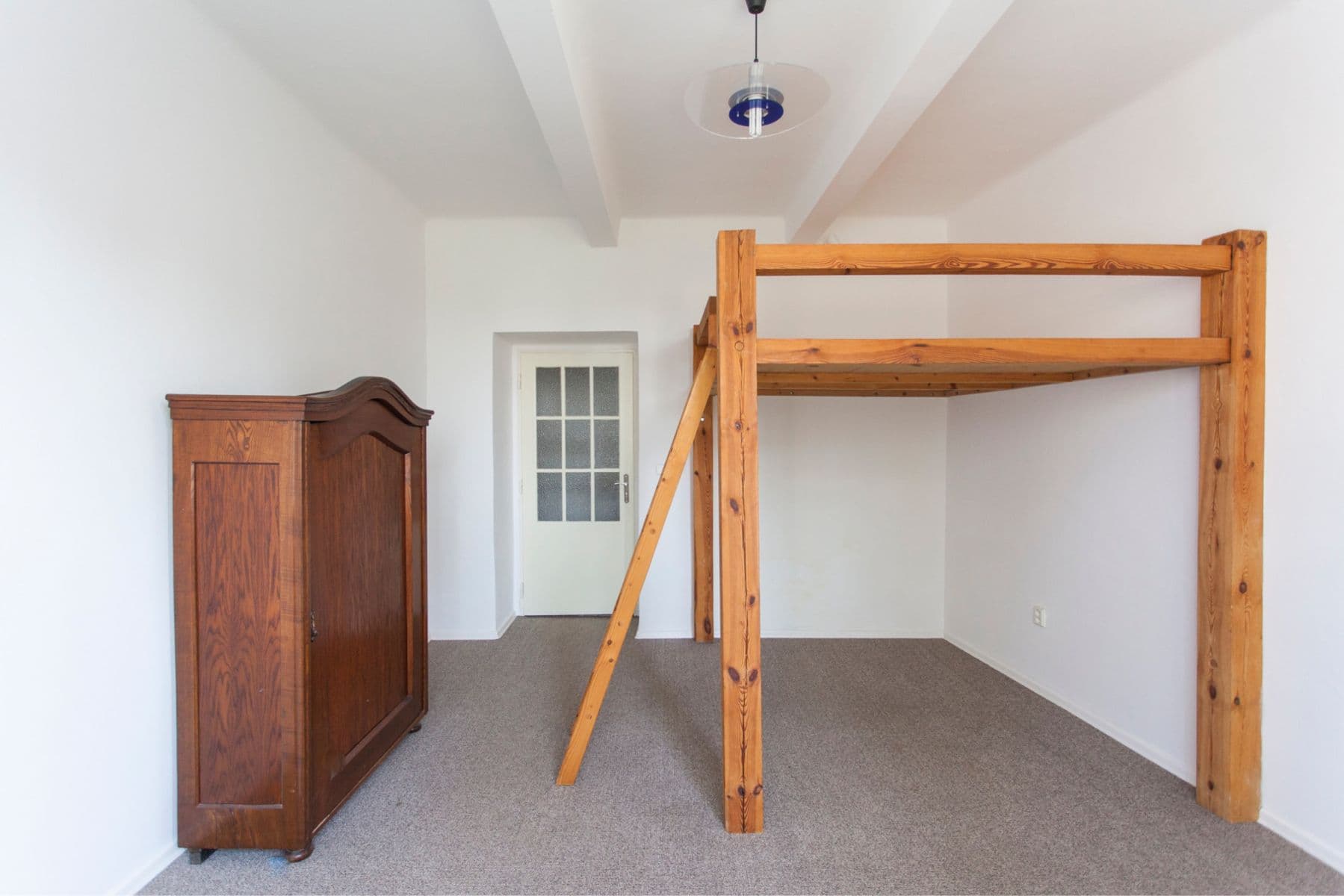 Studio flat to rent, 27 m², Na Vrstvách, Prague, Prague Studio flat to rent, 27 m², Na Vrstvách, Prague, Prague