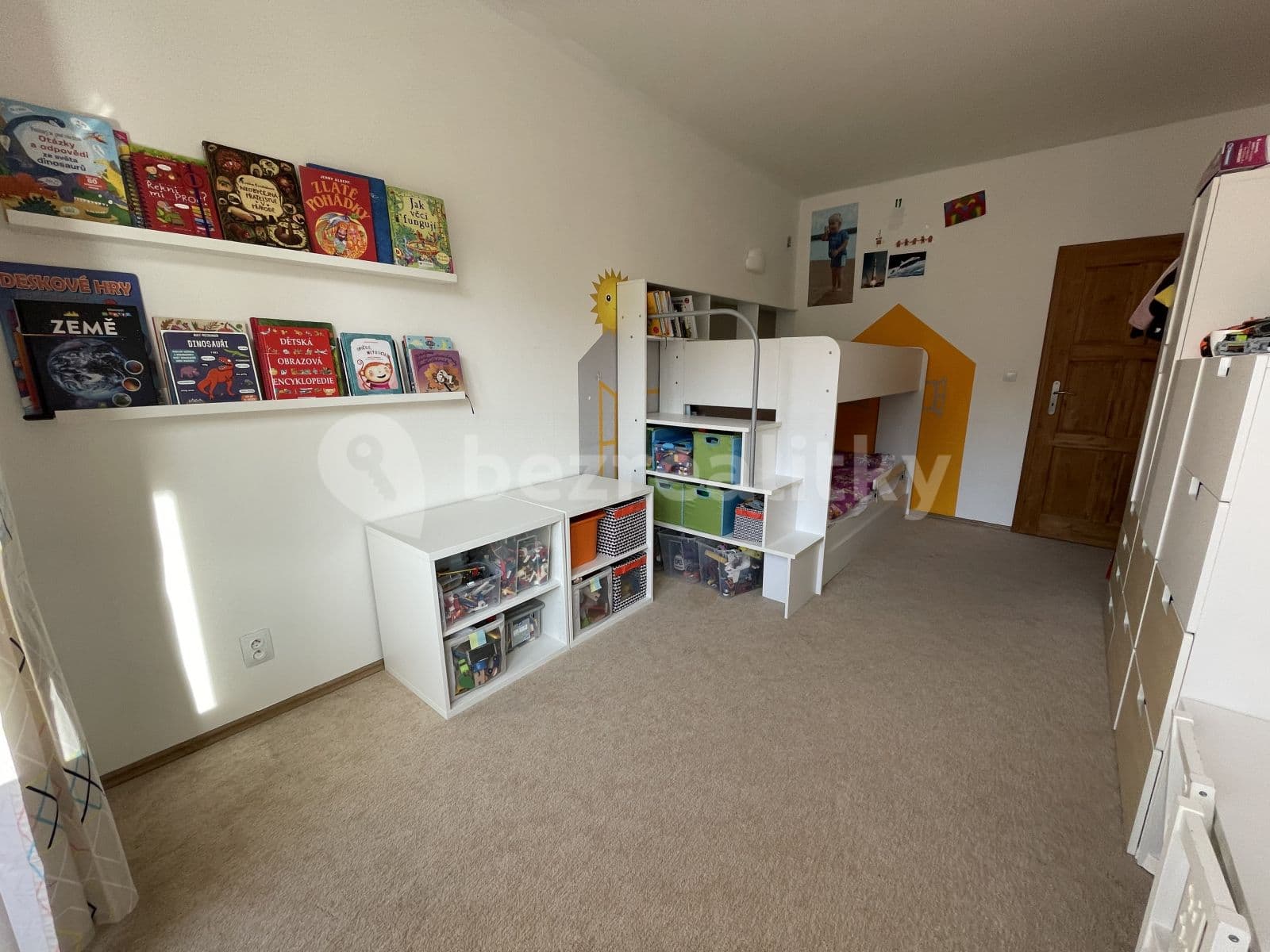 2 bedroom with open-plan kitchen flat to rent, 74 m², Jeremenkova, Prague, Prague 2 bedroom with open-plan kitchen flat to rent, 74 m², Jeremenkova, Prague, Prague