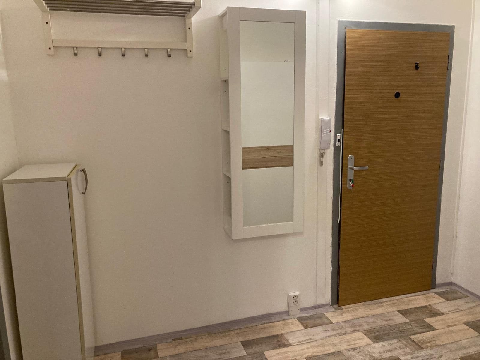 1 bedroom with open-plan kitchen flat to rent, 43 m², Mládí, Jablonec nad Nisou, Liberecký Region 1 bedroom with open-plan kitchen flat to rent, 43 m², Mládí, Jablonec nad Nisou, Liberecký Region