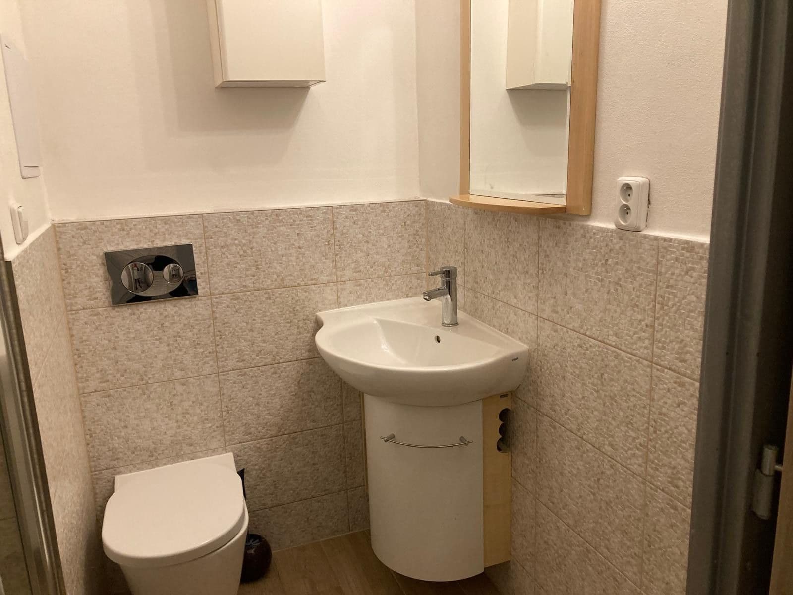 1 bedroom with open-plan kitchen flat to rent, 43 m², Mládí, Jablonec nad Nisou, Liberecký Region 1 bedroom with open-plan kitchen flat to rent, 43 m², Mládí, Jablonec nad Nisou, Liberecký Region