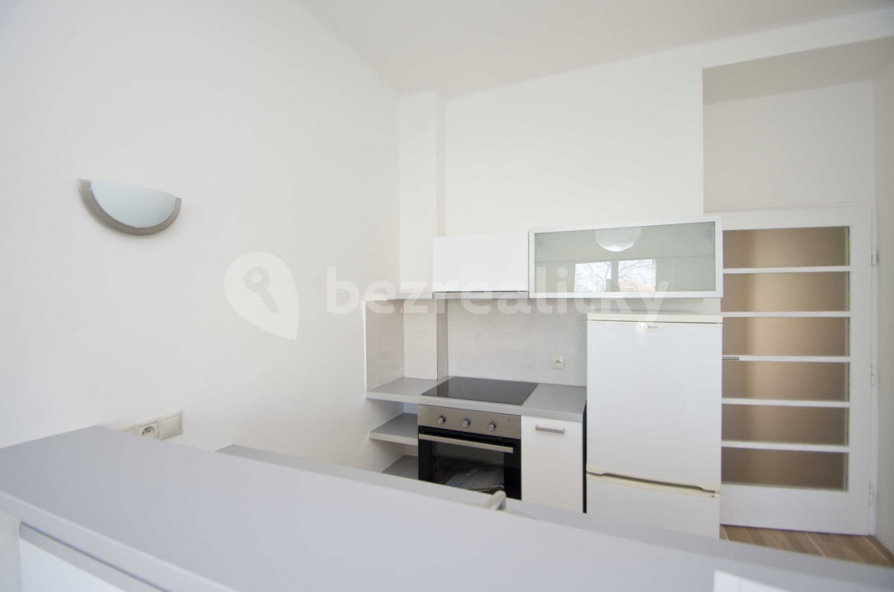 1 bedroom flat to rent, 48 m², Malešická, Prague, Prague 1 bedroom flat to rent, 48 m², Malešická, Prague, Prague