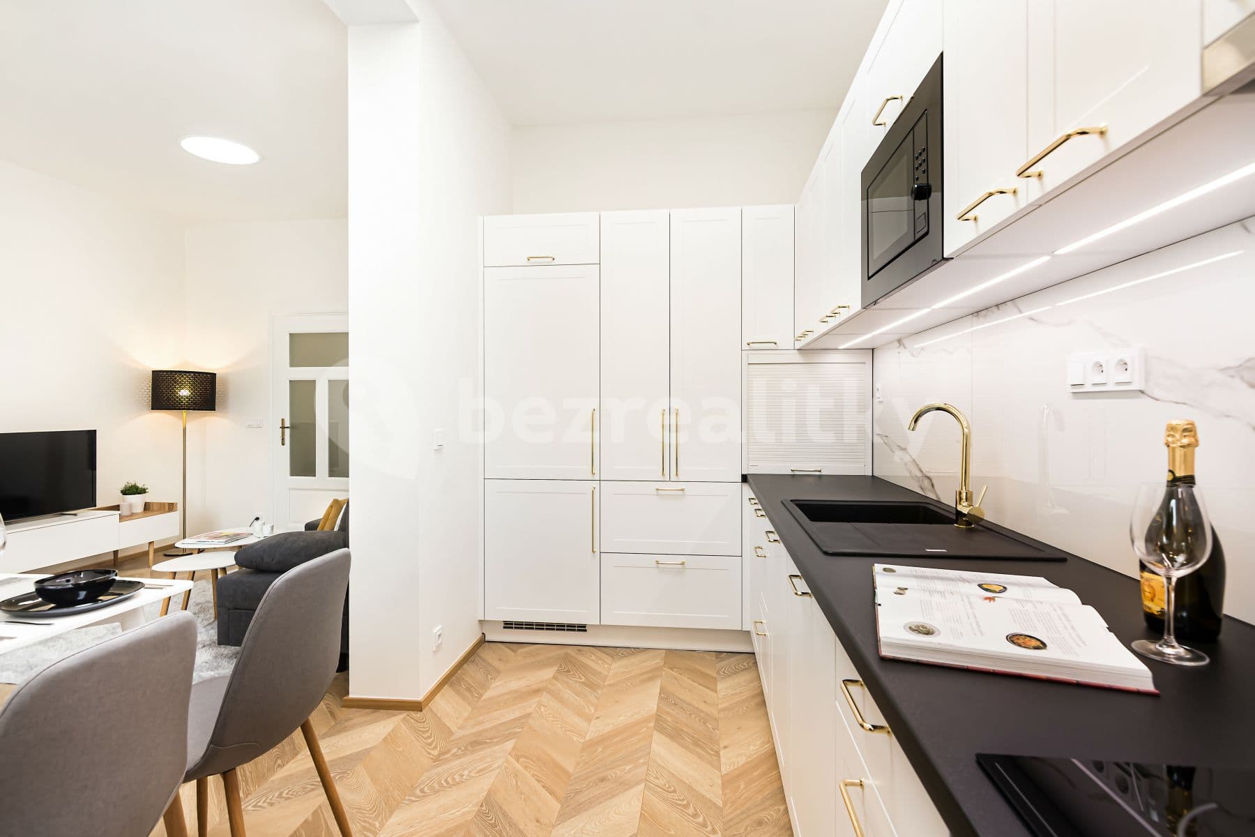 1 bedroom with open-plan kitchen flat to rent, 50 m², Muchova, Brno, Jihomoravský Region 1 bedroom with open-plan kitchen flat to rent, 50 m², Muchova, Brno, Jihomoravský Region
