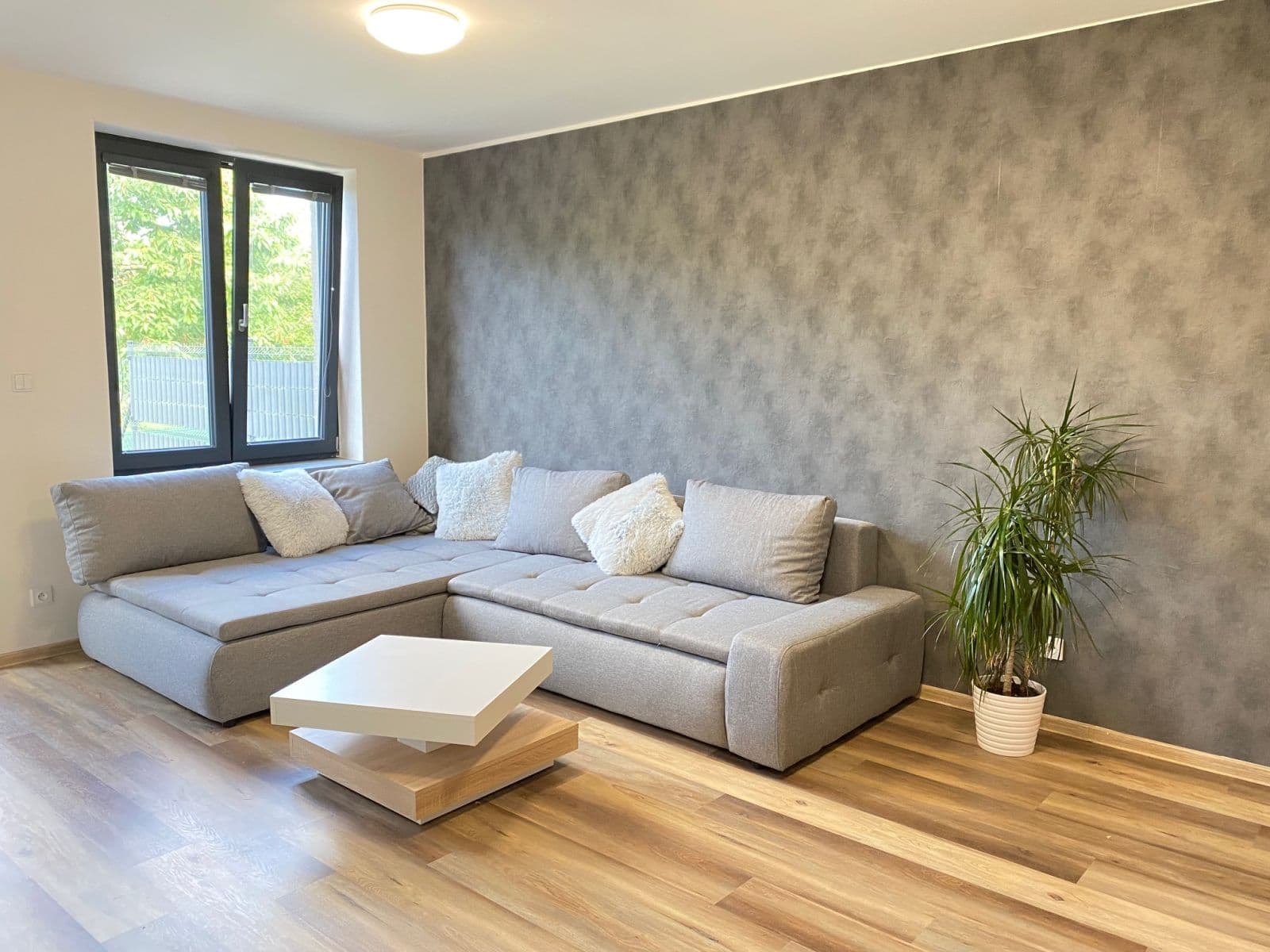 1 bedroom with open-plan kitchen flat to rent, 59 m², Nešverova, Brno, Jihomoravský Region 1 bedroom with open-plan kitchen flat to rent, 59 m², Nešverova, Brno, Jihomoravský Region