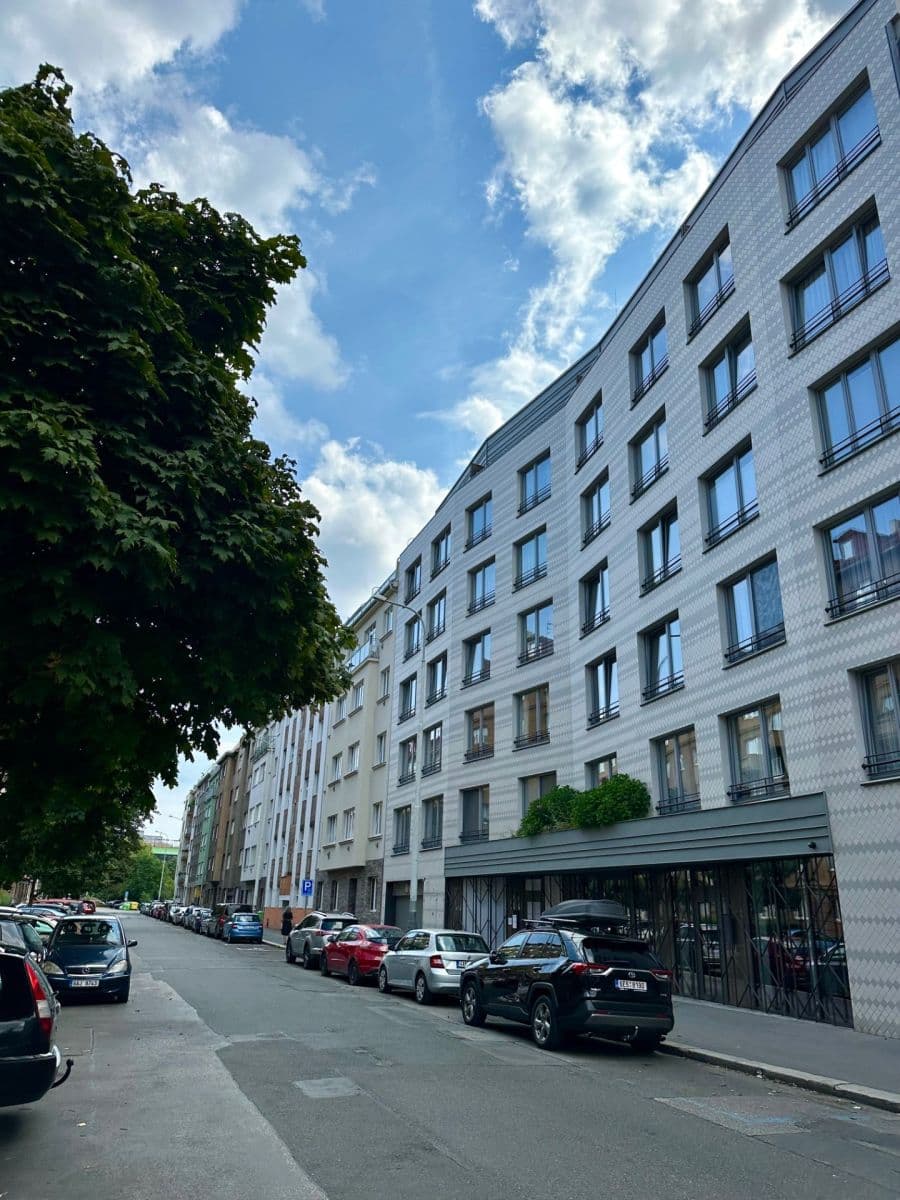 garage to rent, 9 m², Sámova, Prague, Prague garage to rent, 9 m², Sámova, Prague, Prague