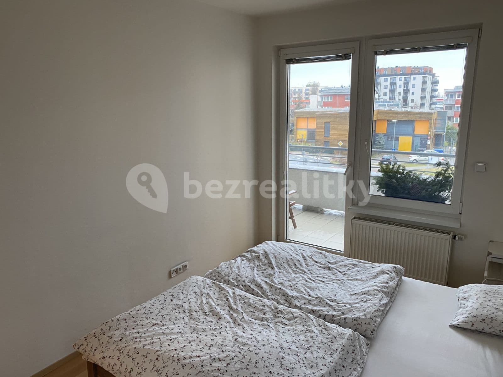 1 bedroom with open-plan kitchen flat to rent, 64 m², Pavla Beneše, Prague, Prague 1 bedroom with open-plan kitchen flat to rent, 64 m², Pavla Beneše, Prague, Prague