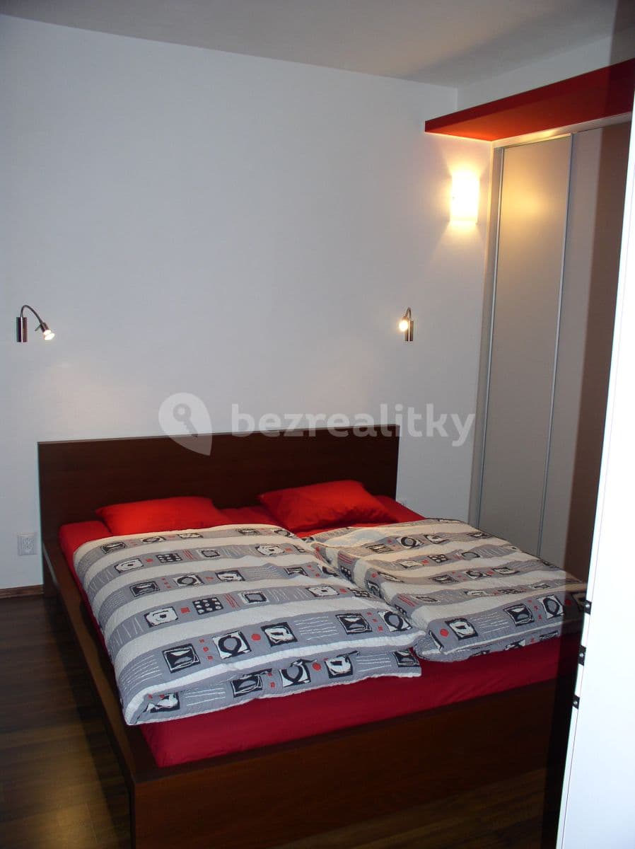 1 bedroom with open-plan kitchen flat to rent, 64 m², Leitnerova, Brno, Jihomoravský Region 1 bedroom with open-plan kitchen flat to rent, 64 m², Leitnerova, Brno, Jihomoravský Region