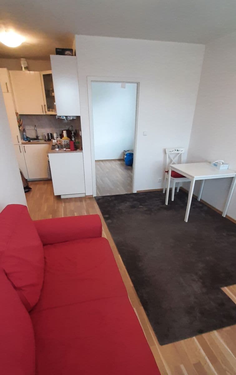 1 bedroom with open-plan kitchen flat to rent, 42 m², Laudova, Prague, Prague 1 bedroom with open-plan kitchen flat to rent, 42 m², Laudova, Prague, Prague