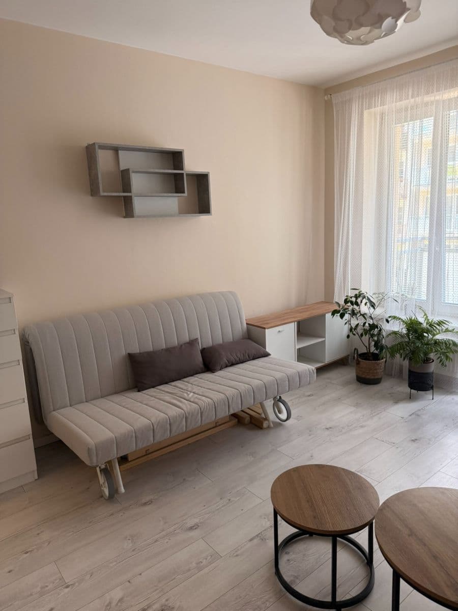 Studio flat to rent, 24 m², Lipnická, Prague, Prague Studio flat to rent, 24 m², Lipnická, Prague, Prague