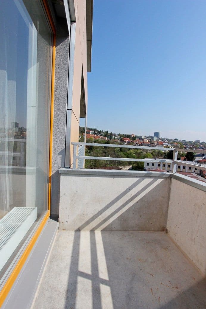 1 bedroom with open-plan kitchen flat to rent, 62 m², Sochorova, Brno, Jihomoravský Region 1 bedroom with open-plan kitchen flat to rent, 62 m², Sochorova, Brno, Jihomoravský Region
