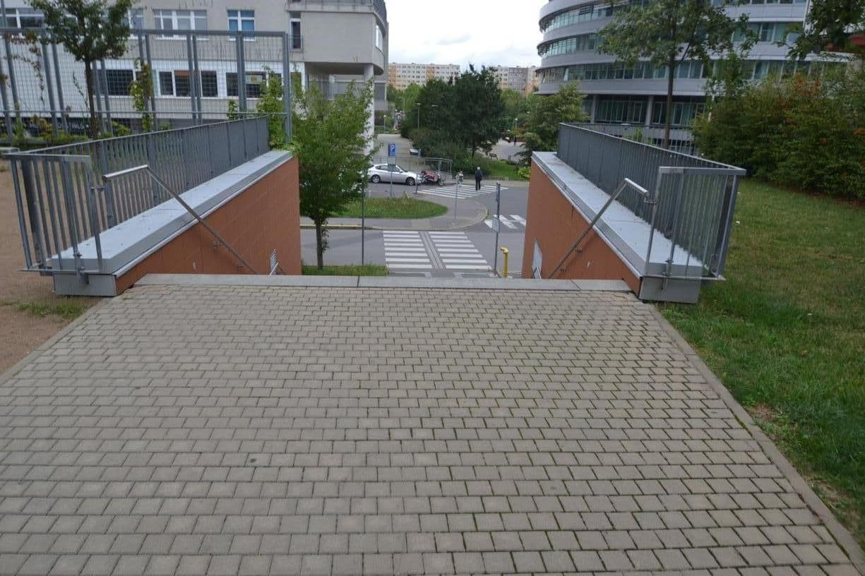 1 bedroom with open-plan kitchen flat to rent, 64 m², Petržílkova, Prague, Prague 1 bedroom with open-plan kitchen flat to rent, 64 m², Petržílkova, Prague, Prague