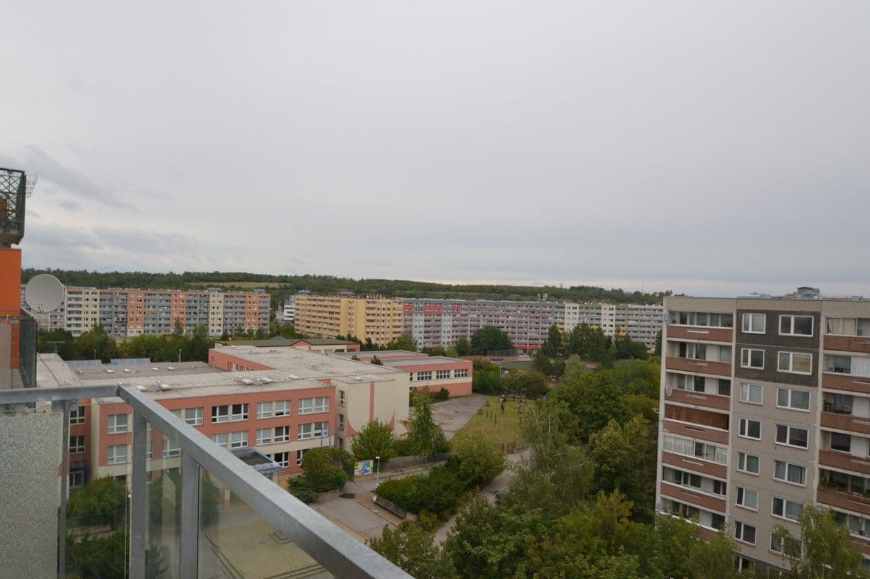 1 bedroom with open-plan kitchen flat to rent, 64 m², Petržílkova, Prague, Prague 1 bedroom with open-plan kitchen flat to rent, 64 m², Petržílkova, Prague, Prague