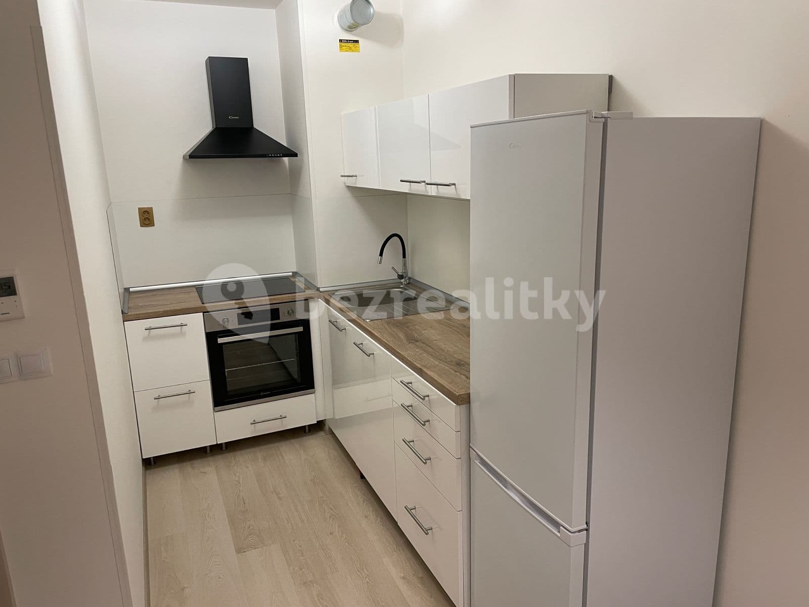 1 bedroom with open-plan kitchen flat to rent, 54 m², Tovární, Čelákovice, Středočeský Region 1 bedroom with open-plan kitchen flat to rent, 54 m², Tovární, Čelákovice, Středočeský Region