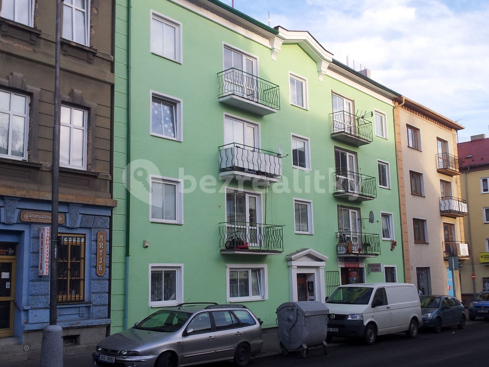 1 bedroom with open-plan kitchen flat to rent, 70 m², Školní, Chomutov, Ústecký Region 1 bedroom with open-plan kitchen flat to rent, 70 m², Školní, Chomutov, Ústecký Region