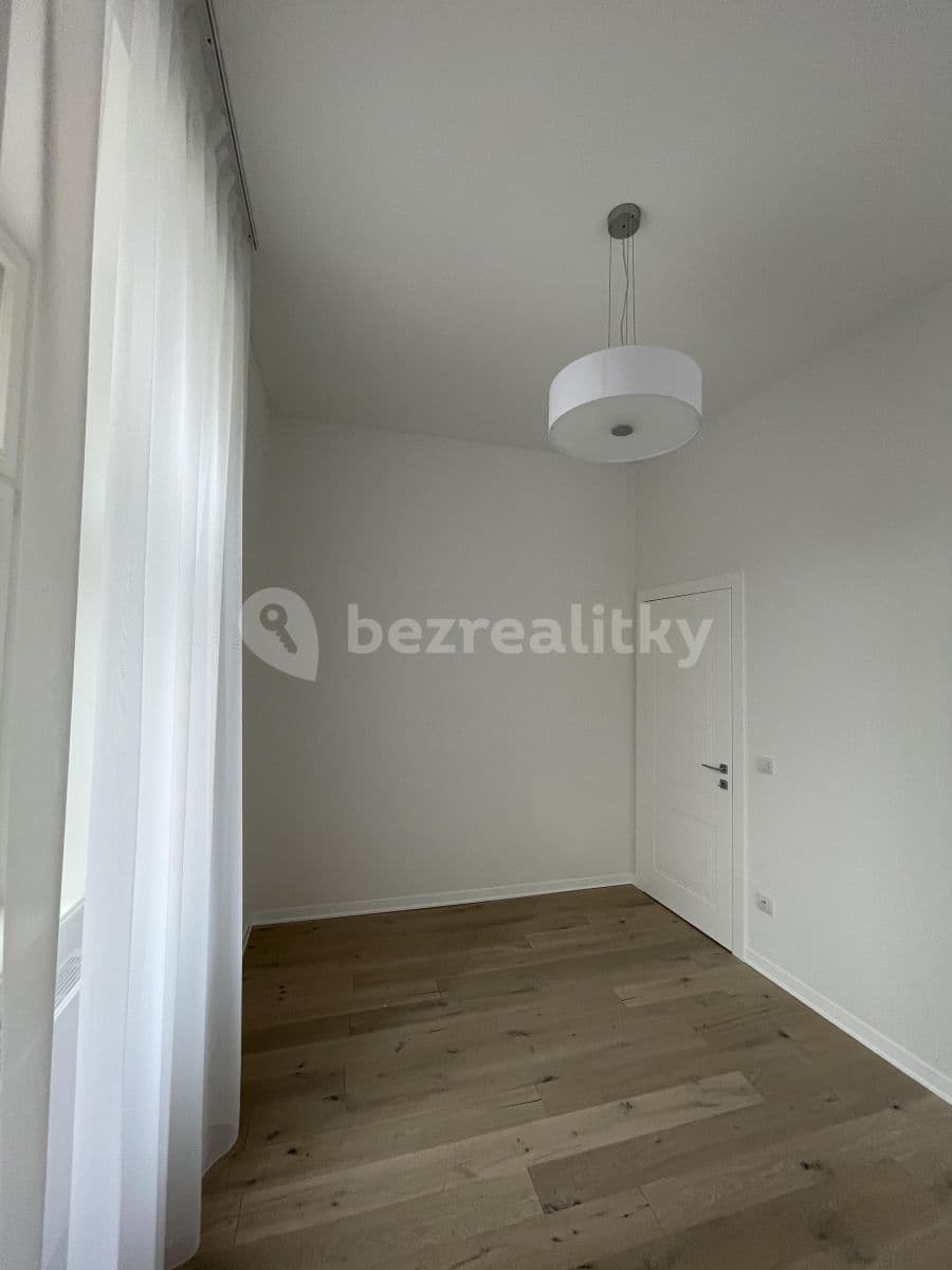 1 bedroom with open-plan kitchen flat to rent, 37 m², Kmochova, Prague, Prague 1 bedroom with open-plan kitchen flat to rent, 37 m², Kmochova, Prague, Prague