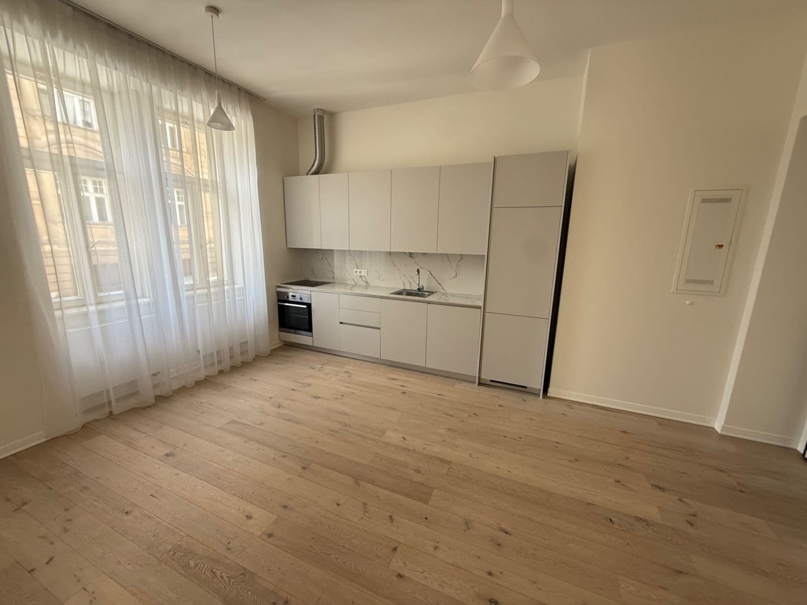 1 bedroom with open-plan kitchen flat to rent, 37 m², Kmochova, Prague, Prague 1 bedroom with open-plan kitchen flat to rent, 37 m², Kmochova, Prague, Prague