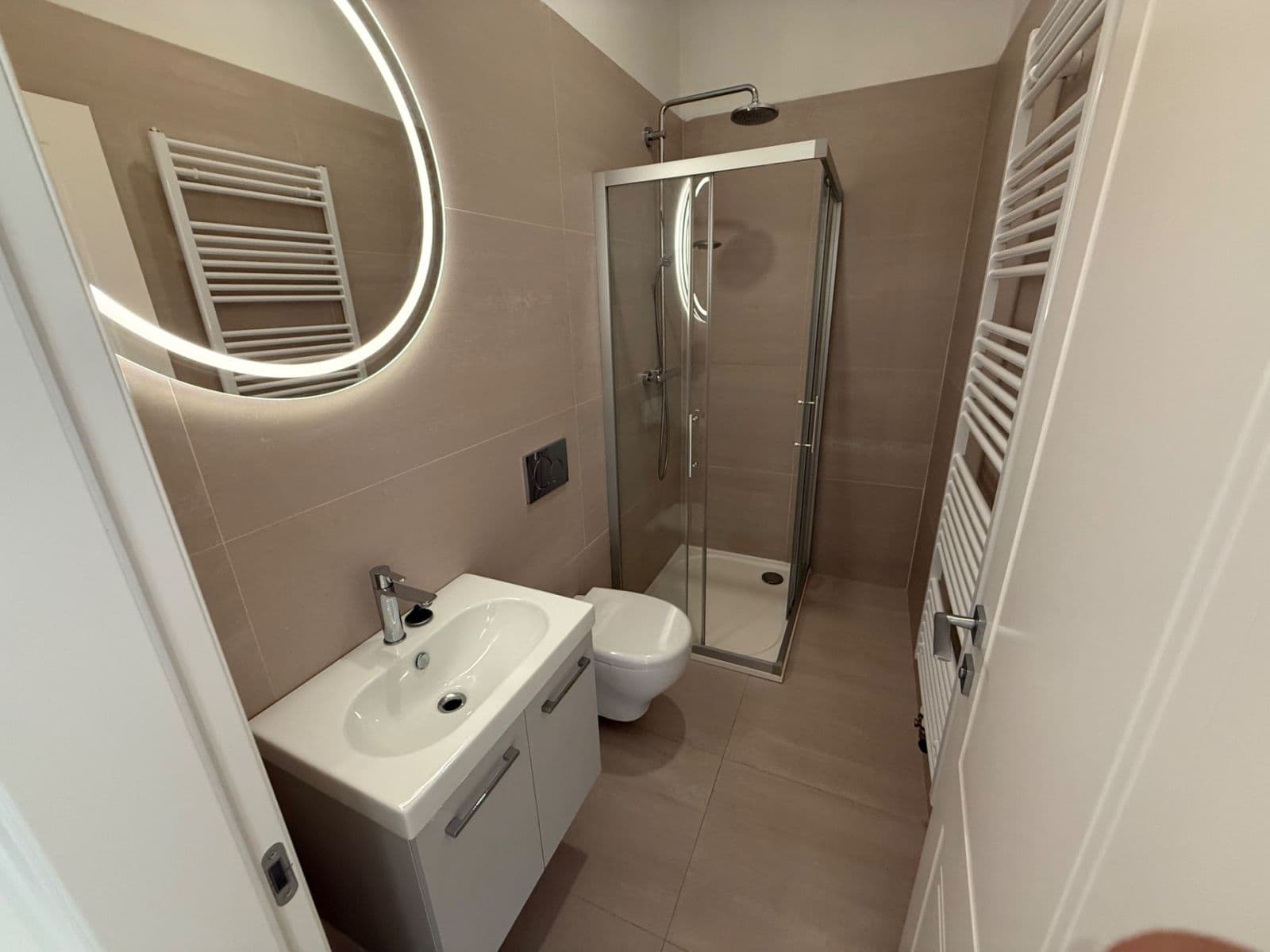 1 bedroom with open-plan kitchen flat to rent, 37 m², Kmochova, Prague, Prague 1 bedroom with open-plan kitchen flat to rent, 37 m², Kmochova, Prague, Prague