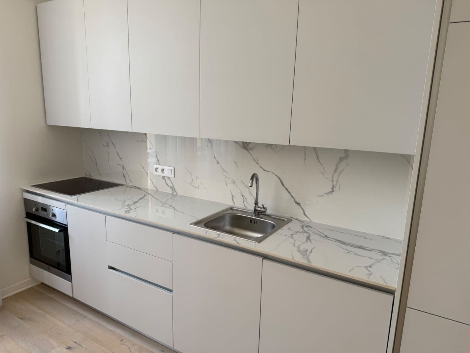 1 bedroom with open-plan kitchen flat to rent, 37 m², Kmochova, Prague, Prague 1 bedroom with open-plan kitchen flat to rent, 37 m², Kmochova, Prague, Prague