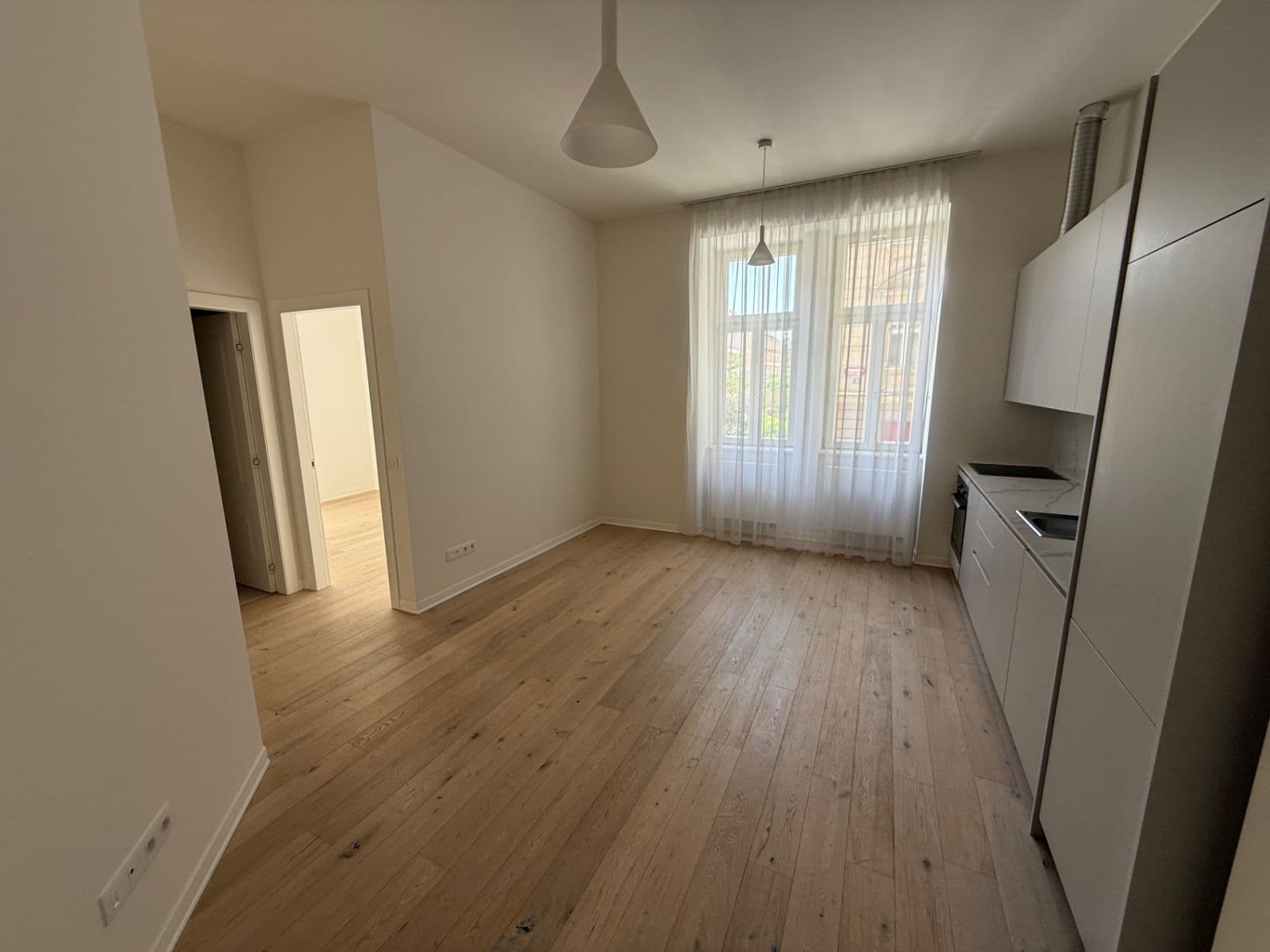 1 bedroom with open-plan kitchen flat to rent, 37 m², Kmochova, Prague, Prague 1 bedroom with open-plan kitchen flat to rent, 37 m², Kmochova, Prague, Prague