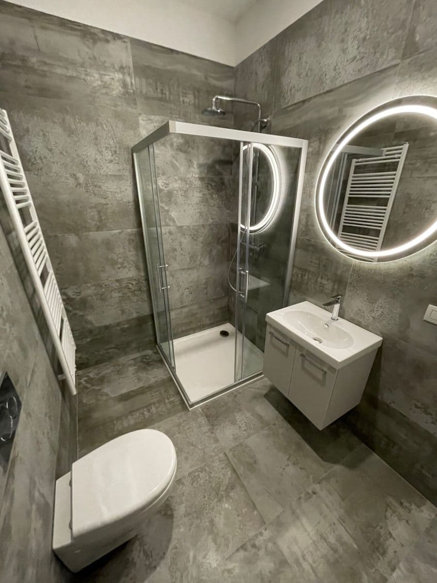 1 bedroom with open-plan kitchen flat to rent, 47 m², Kmochova, Prague, Prague 1 bedroom with open-plan kitchen flat to rent, 47 m², Kmochova, Prague, Prague