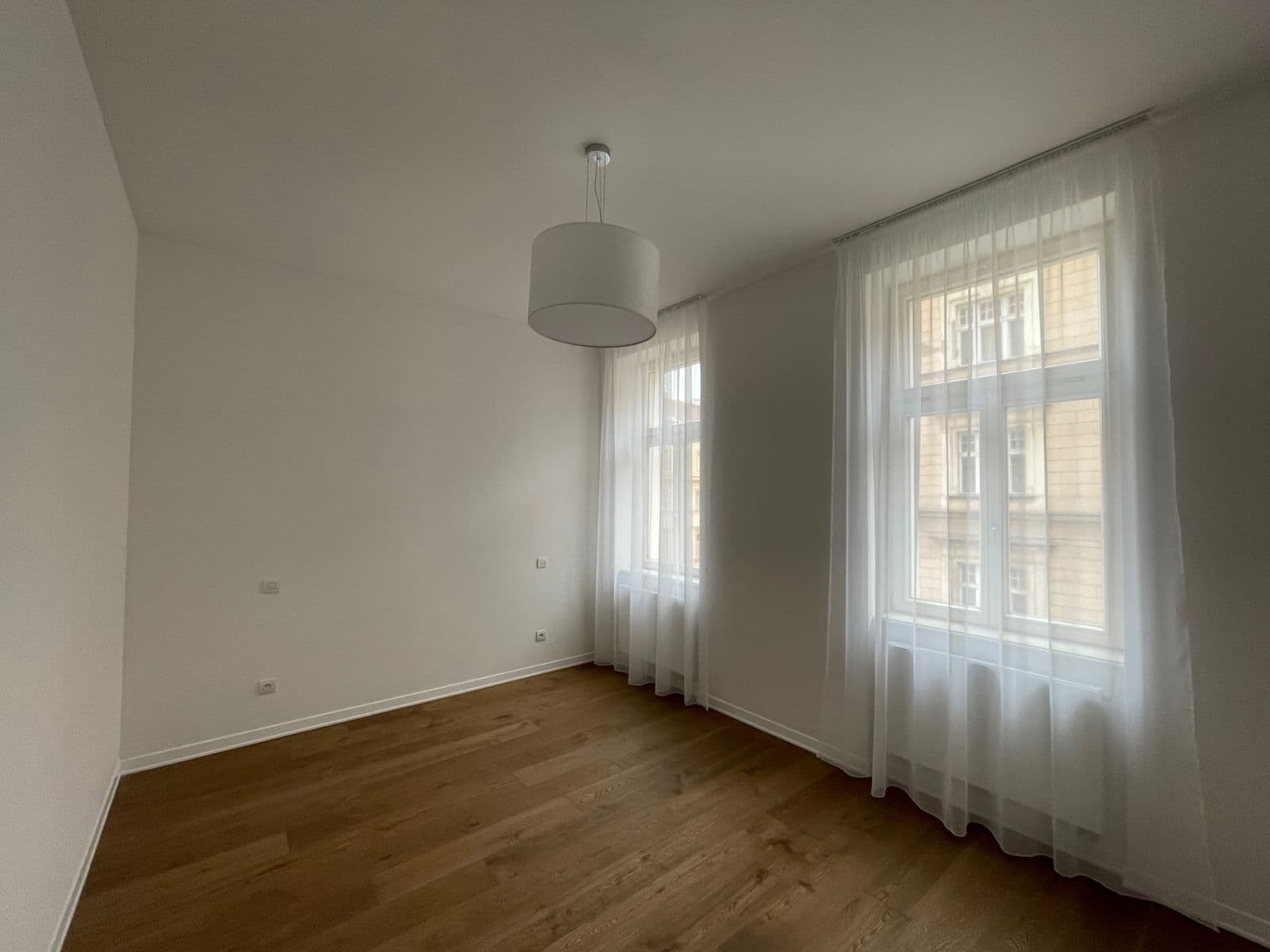1 bedroom with open-plan kitchen flat to rent, 47 m², Kmochova, Prague, Prague 1 bedroom with open-plan kitchen flat to rent, 47 m², Kmochova, Prague, Prague