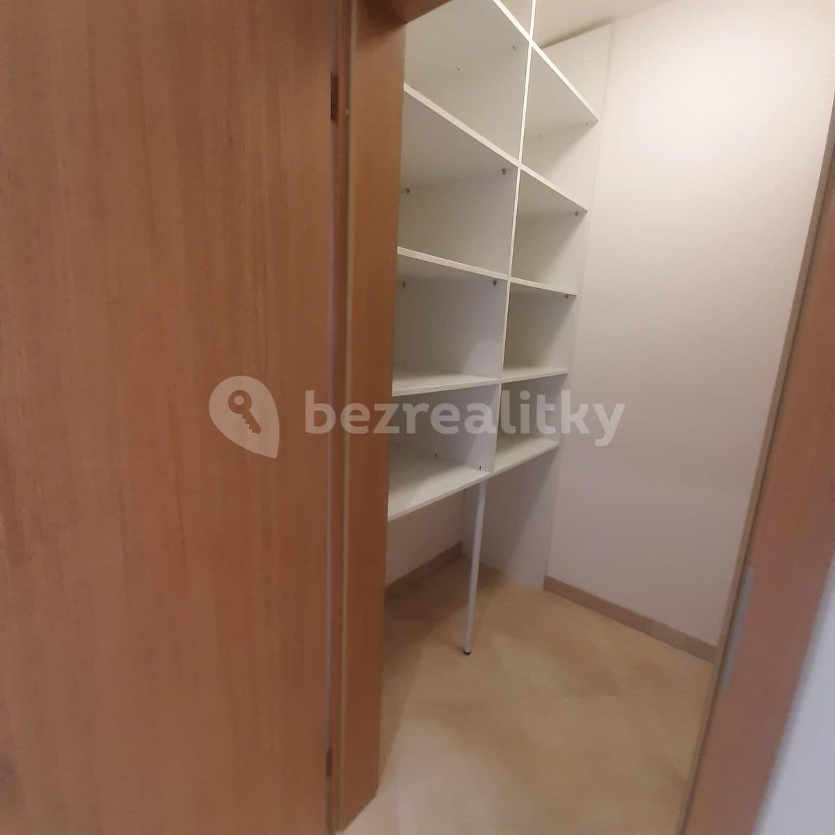 1 bedroom with open-plan kitchen flat to rent, 62 m², Tlumačovská, Prague, Prague 1 bedroom with open-plan kitchen flat to rent, 62 m², Tlumačovská, Prague, Prague