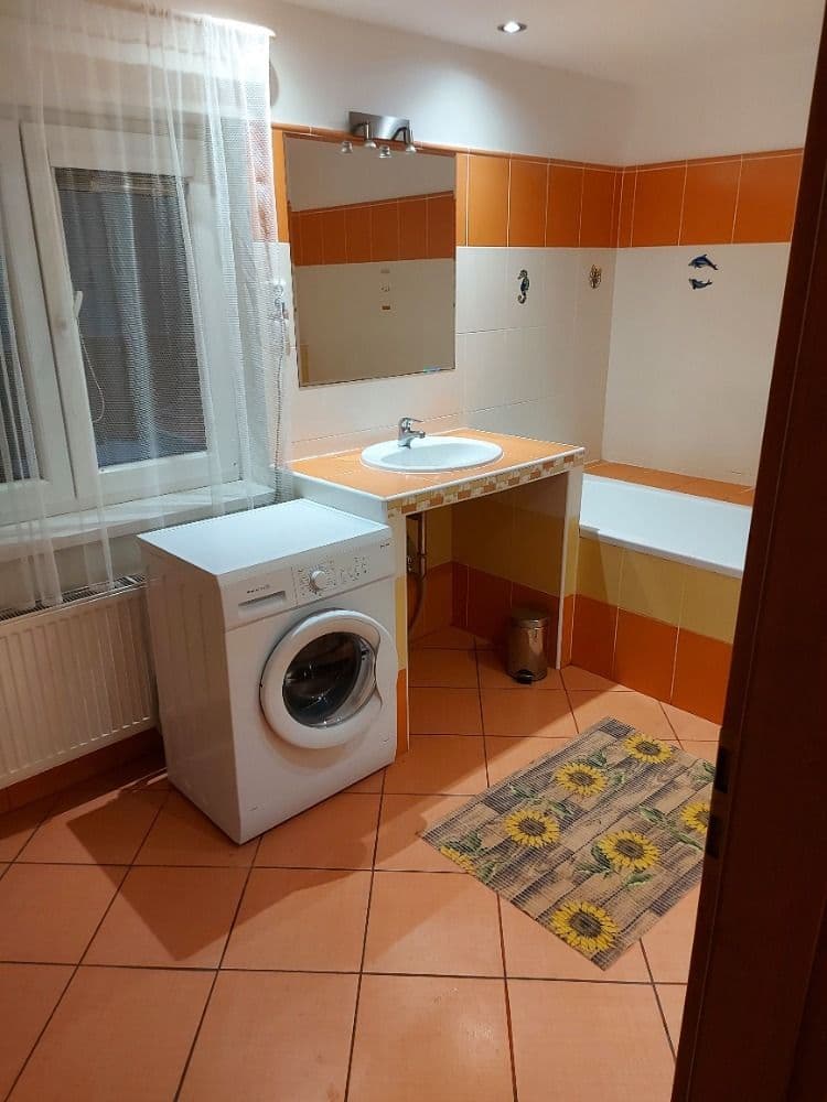 2 bedroom with open-plan kitchen flat to rent, 65 m², Kostelec u Křížků, Středočeský Region 2 bedroom with open-plan kitchen flat to rent, 65 m², Kostelec u Křížků, Středočeský Region