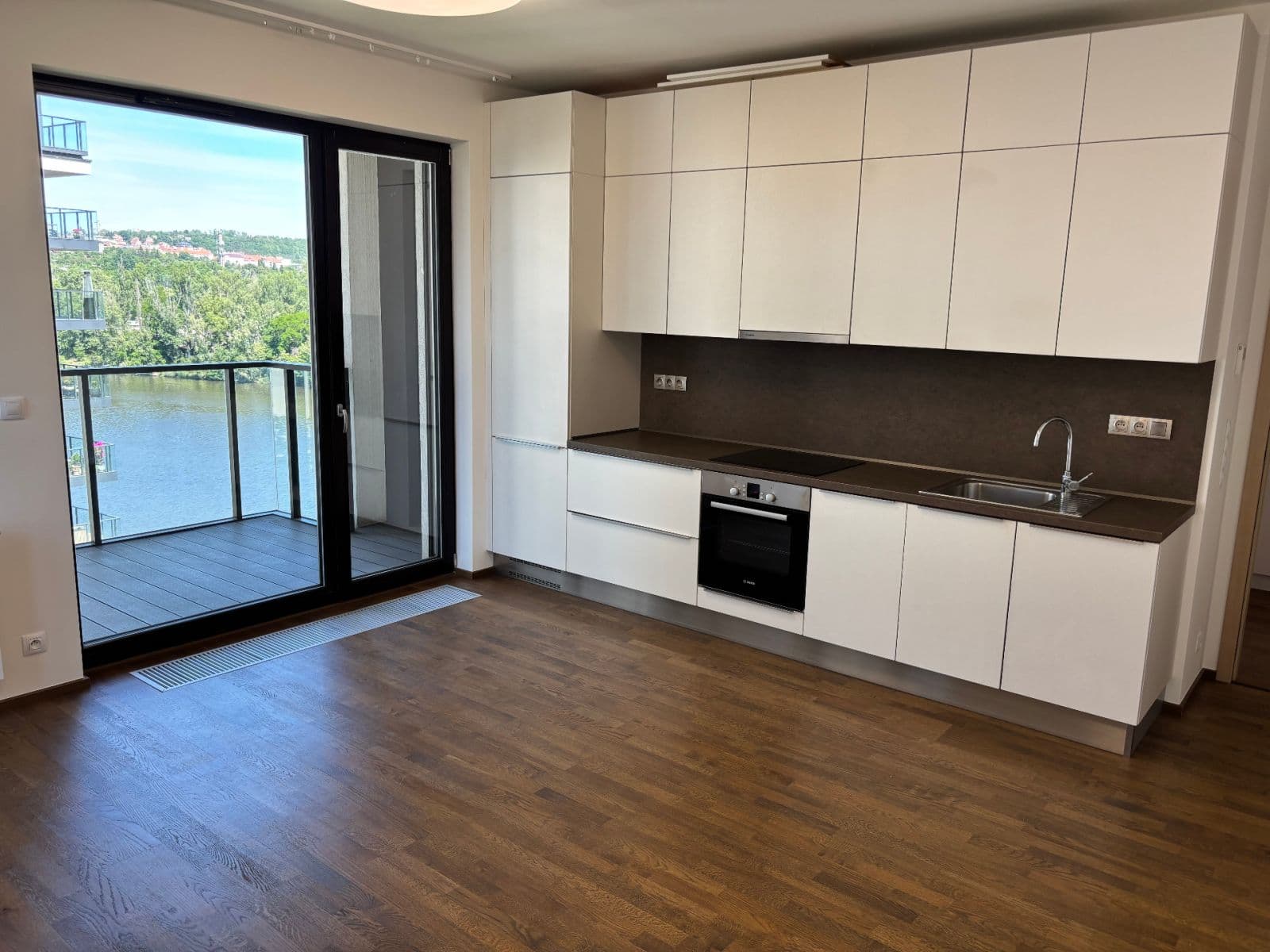 1 bedroom with open-plan kitchen flat to rent, 56 m², Sanderova, Prague, Prague 1 bedroom with open-plan kitchen flat to rent, 56 m², Sanderova, Prague, Prague