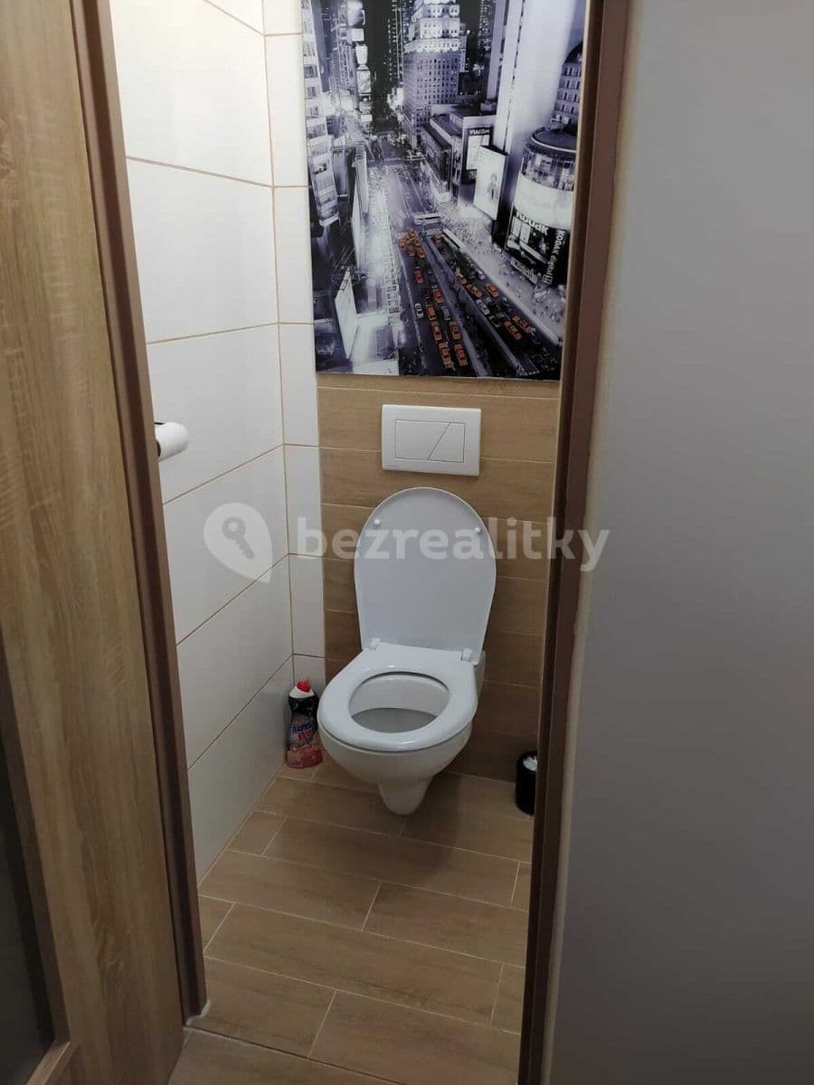 1 bedroom with open-plan kitchen flat to rent, 38 m², Krombholcova, Mělník, Středočeský Region 1 bedroom with open-plan kitchen flat to rent, 38 m², Krombholcova, Mělník, Středočeský Region