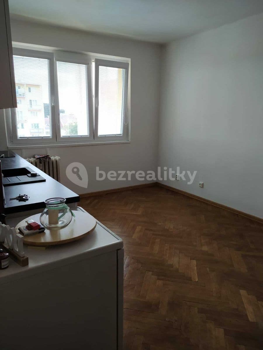1 bedroom with open-plan kitchen flat to rent, 38 m², Krombholcova, Mělník, Středočeský Region 1 bedroom with open-plan kitchen flat to rent, 38 m², Krombholcova, Mělník, Středočeský Region