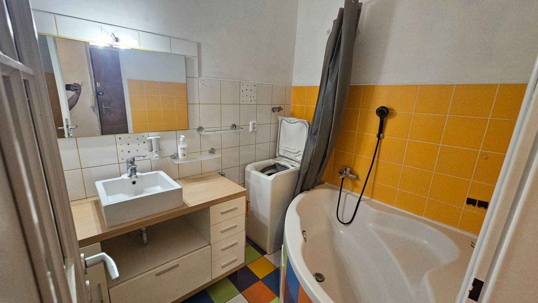2 bedroom flat to rent, 53 m², Petrohradská, Prague, Prague 2 bedroom flat to rent, 53 m², Petrohradská, Prague, Prague