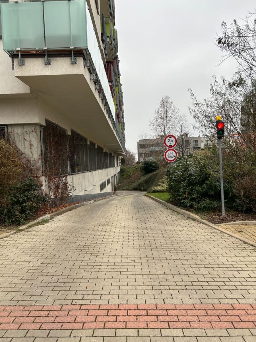 garage to rent, 10 m², Zakšínská, Prague, Prague garage to rent, 10 m², Zakšínská, Prague, Prague