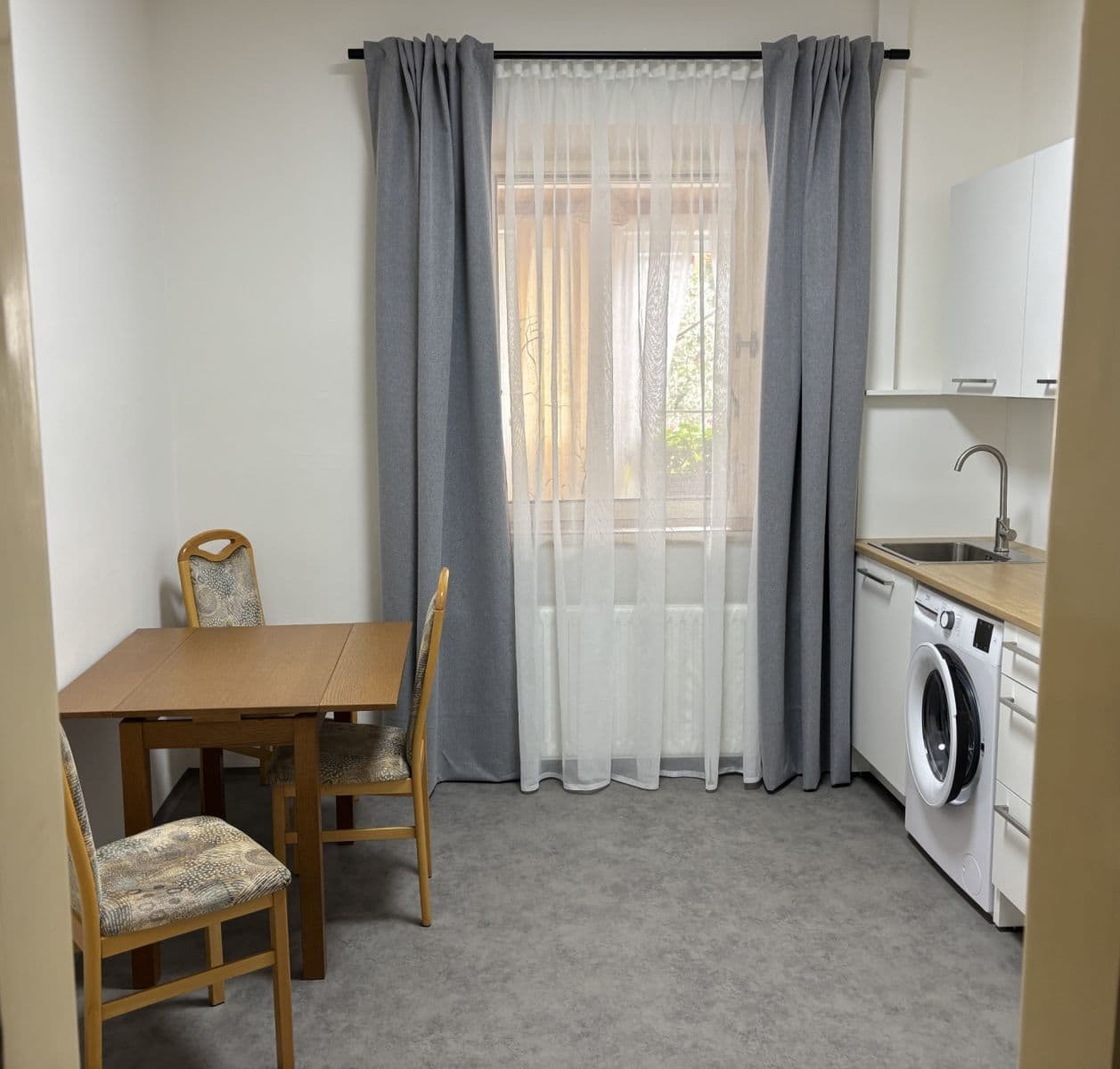 1 bedroom flat to rent, 35 m², Čelakovského, Brno, Jihomoravský Region 1 bedroom flat to rent, 35 m², Čelakovského, Brno, Jihomoravský Region