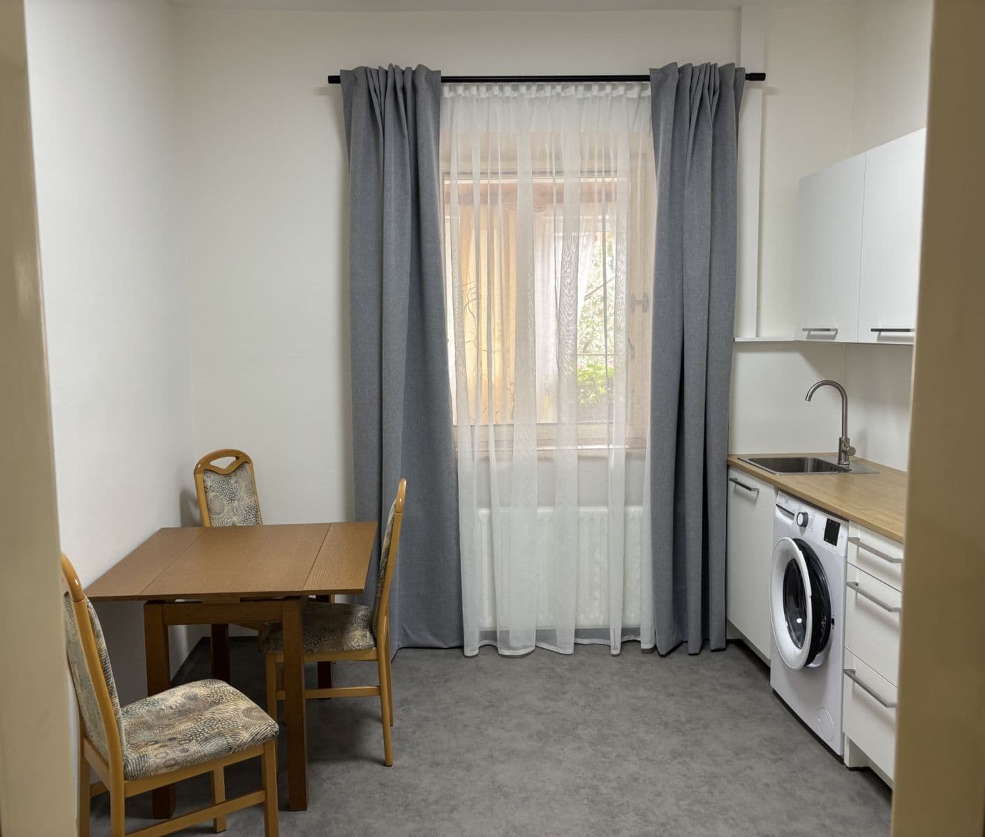 1 bedroom flat to rent, 35 m², Čelakovského, Brno, Jihomoravský Region 1 bedroom flat to rent, 35 m², Čelakovského, Brno, Jihomoravský Region