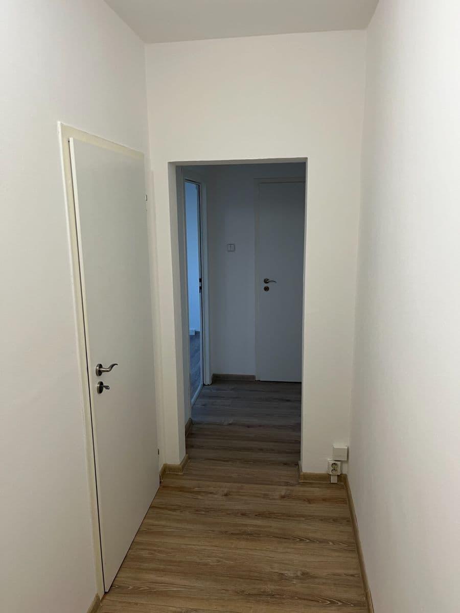 2 bedroom flat to rent, 60 m², Nešporova, Olomouc, Olomoucký Region 2 bedroom flat to rent, 60 m², Nešporova, Olomouc, Olomoucký Region