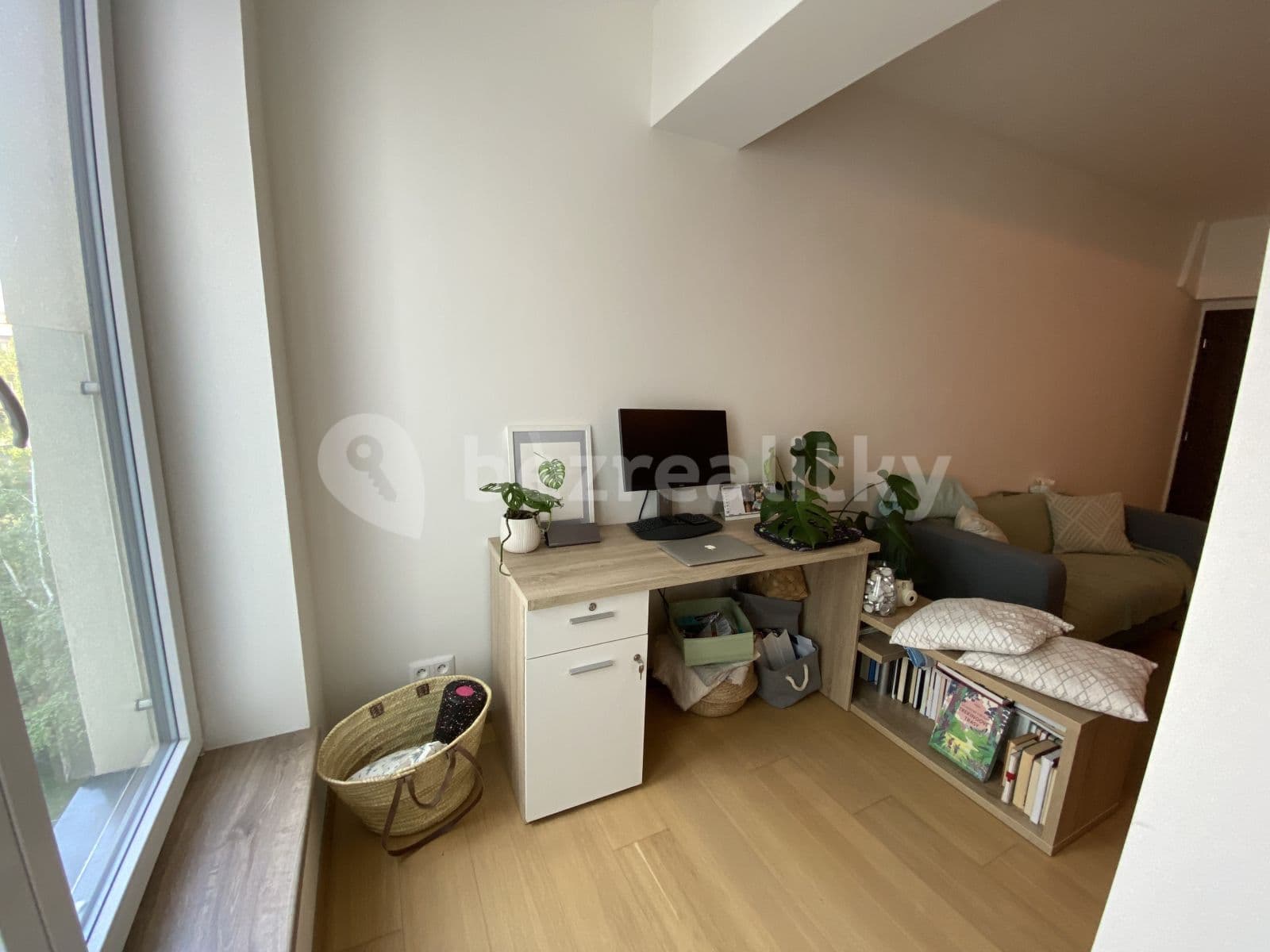 Studio flat to rent, 47 m², Jankovcova, Prague, Prague Studio flat to rent, 47 m², Jankovcova, Prague, Prague