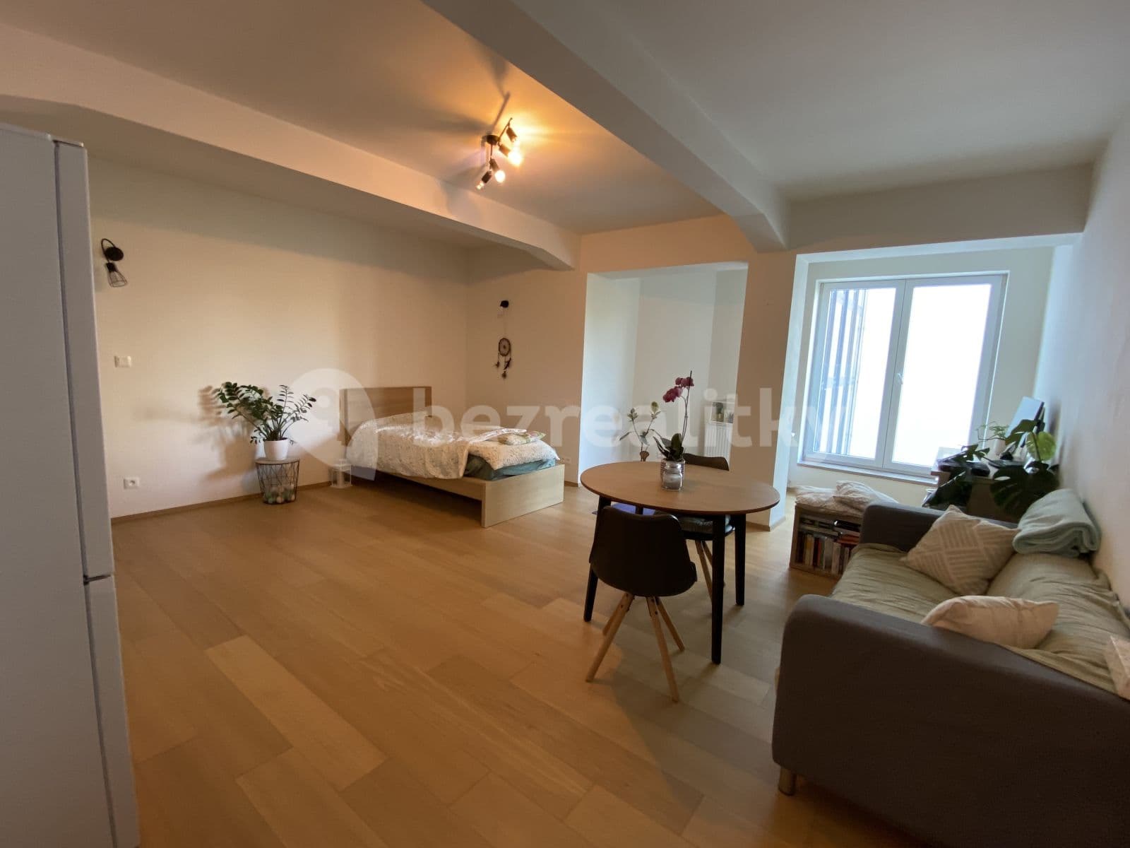 Studio flat to rent, 47 m², Jankovcova, Prague, Prague Studio flat to rent, 47 m², Jankovcova, Prague, Prague