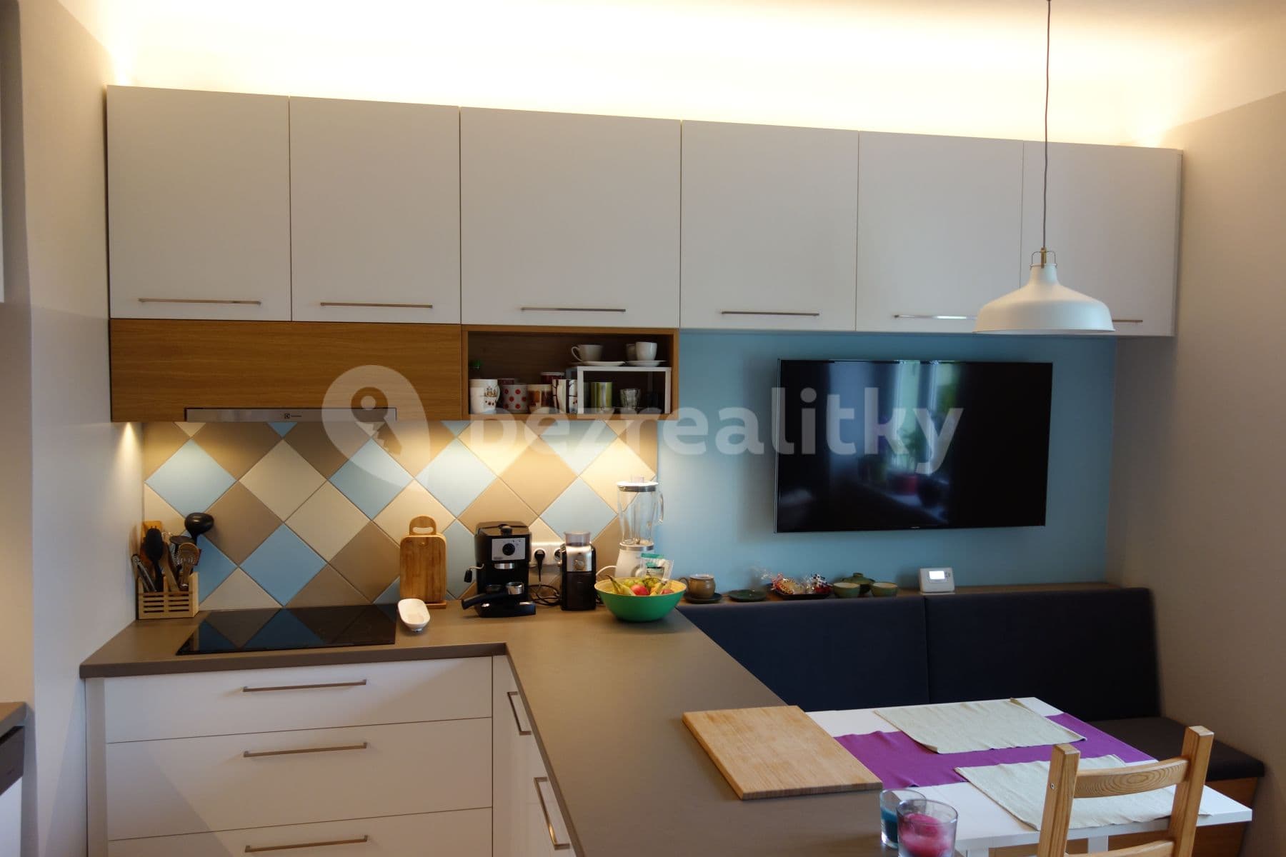 1 bedroom with open-plan kitchen flat to rent, 50 m², Nad Popelkou, Prague, Prague 1 bedroom with open-plan kitchen flat to rent, 50 m², Nad Popelkou, Prague, Prague